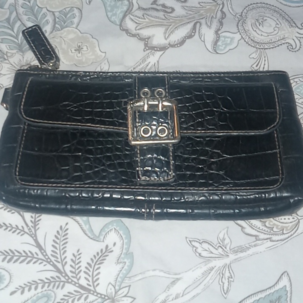 Ann Taylor wristlet
